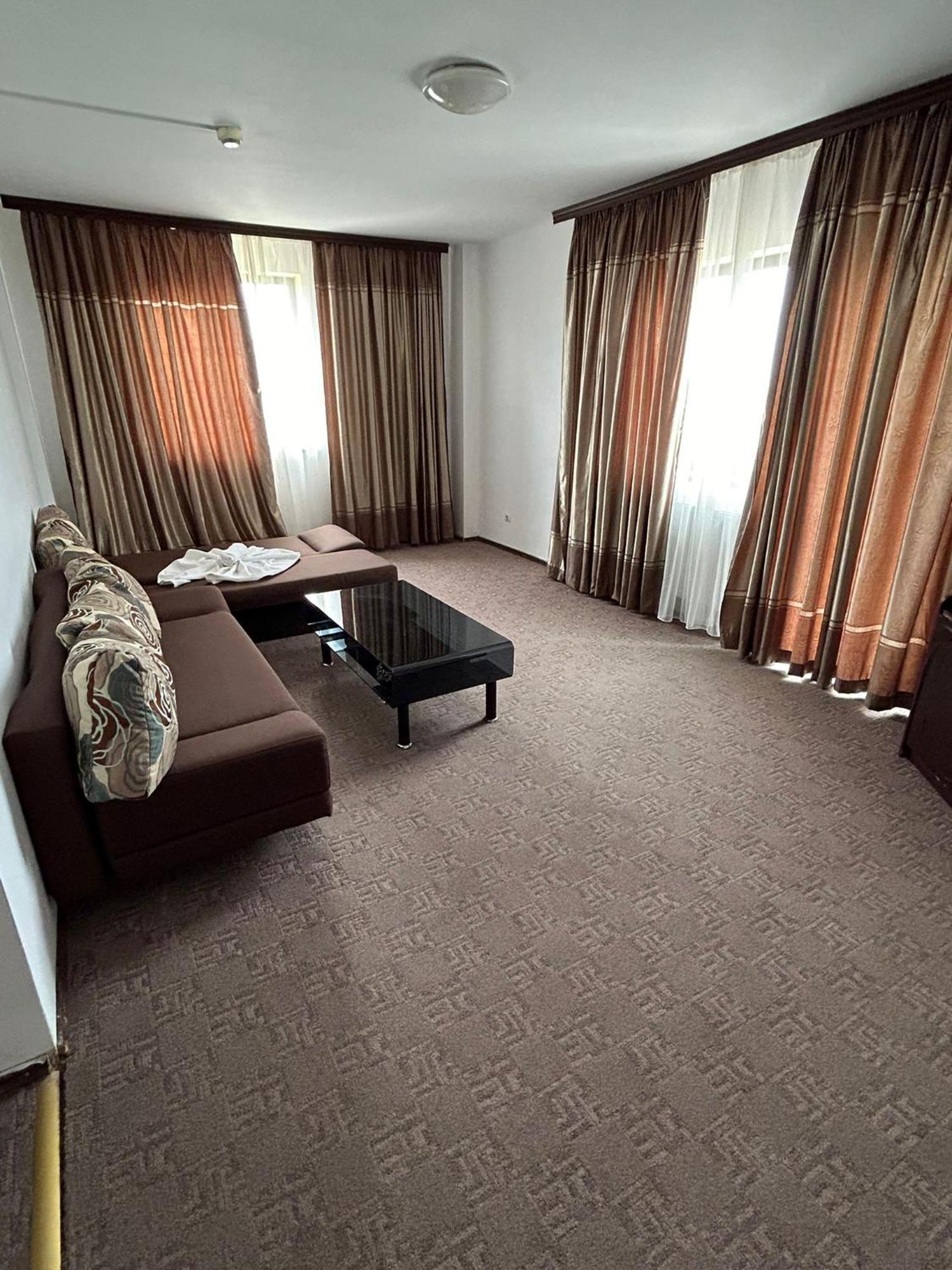 Orient Mamaia Nord Hotel Năvodari Kültér fotó