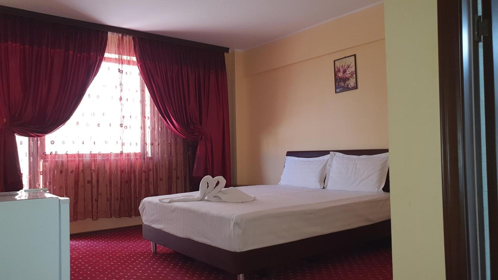 Orient Mamaia Nord Hotel Năvodari Kültér fotó